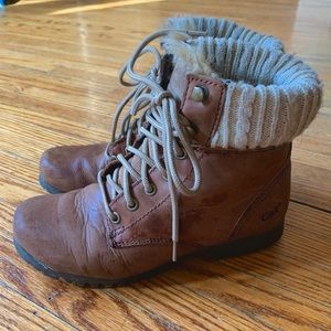 CAT winter leather boots